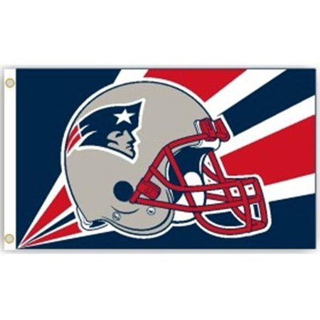 CASEYS New England Patriots Flag 3x5 Helmet Design 2324594211